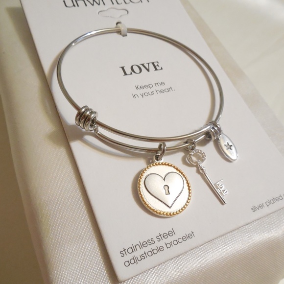 Unwritten Charm bangle Bracelet - Picture 5 of 5